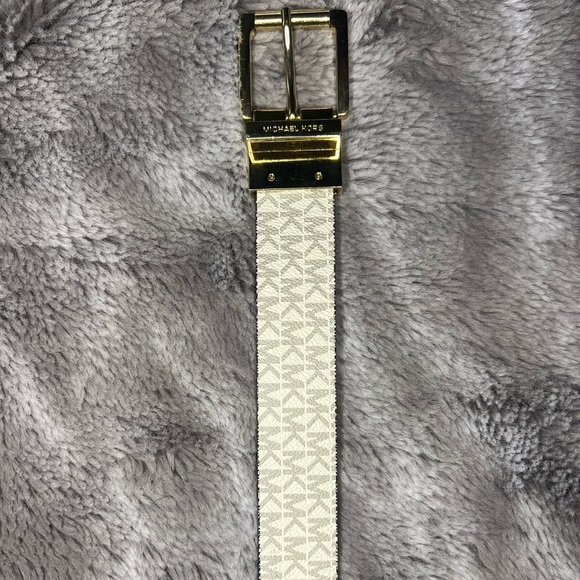 SOLD - Picture 2 of 4